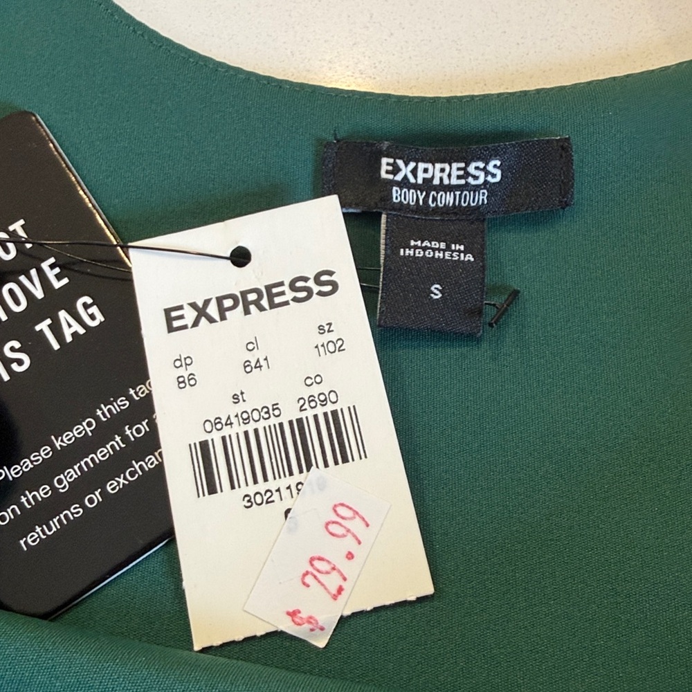 NWT Express Body Contour Forest Green Scoop Neck Tank Bodysuit - Size S - Picture 2 of 7